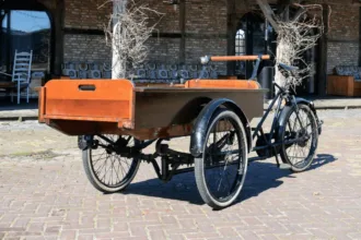 Antieke bakfiets